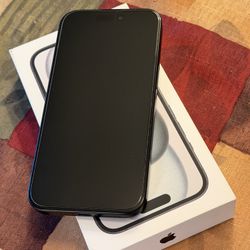 iPhone 15 black super clean, iCloud unlocked, no Sim restrictions