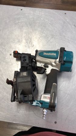 1003 Makita AN454 Pneumatic 1-3/4”Coil Roofing Nailer 562260