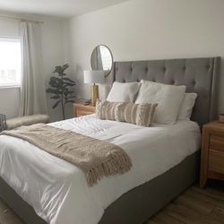 Queen Size Bed 