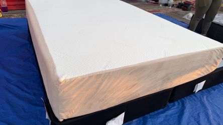 🔥🔥TEMPURPEDIC QUEEN SIZE MATTRESS 🔥🔥