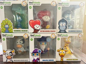 New VeeFriends 6 Collectible Vinyl Figures Complete Set of 6 Series One