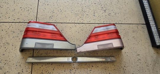 Taillight mercedes benz