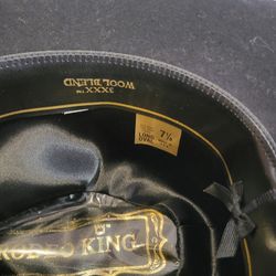 Rodeo King Long Oval  3XXX Wool Blend Black Cowboy Hat Western USA Made 
Sz 7 1/8. Pre-owned, very good shape, please see photos for details.
Brim 4".