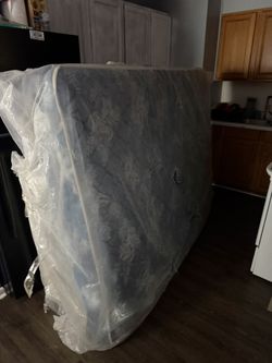 Clean Queen Mattress