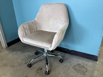 TAINOKI Beige Velvet Swivel Office Chair