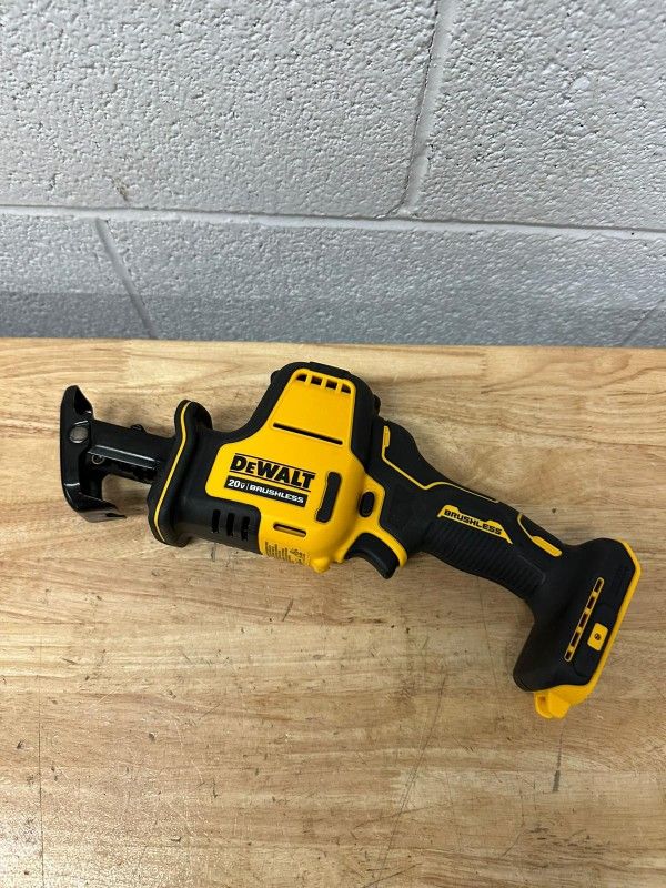 Dewalt 20v Max Atomic Hackzall Sawzall Sozo Soso for Sale in