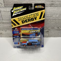 Johnny Lightning Demolition Derby Light Blue ‘1965 Chevy Chevelle Wagon / Street Freaks • Die Cast Metal Body & Chassis • Made in China