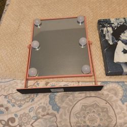    . 20.00   Vanity Mirror Lights Upl 