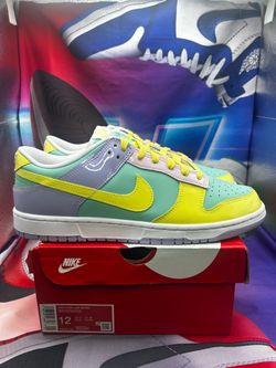 Nike Dunk “Easter”