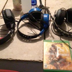 Gaming Headsets 10$ Each And Mortal Combat For Xbox One 10$