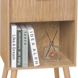 Night Stand with Drawer, Mid Century Nightstand with Storage, Modern Fluted Beds