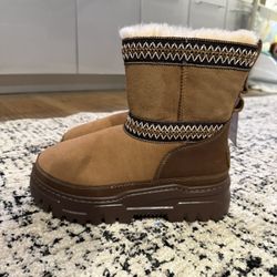 Ugg Classic Mini Trailgazer 