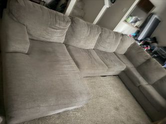 Couch Need gone ASAP