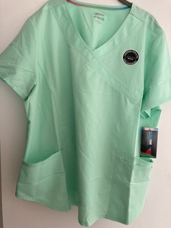 Scrub (Women’s) Size 3XL 2for $20