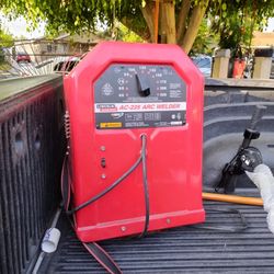 LINCOLN SOLDADURA 225.  W    WELDER