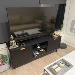 🖤 Modern Black Entertainment Center / TV Stand – Sleek & Stylish!