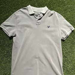 grey american eagle shirt