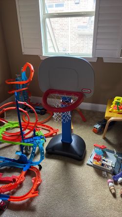 Little Tikes TotSports Easy Score Basketball hoop