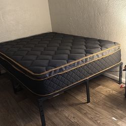 Full size bed 12” mattress
