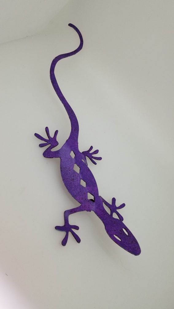 Metal lizards