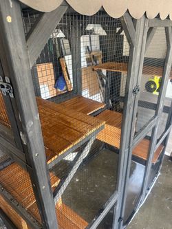 Cat cage