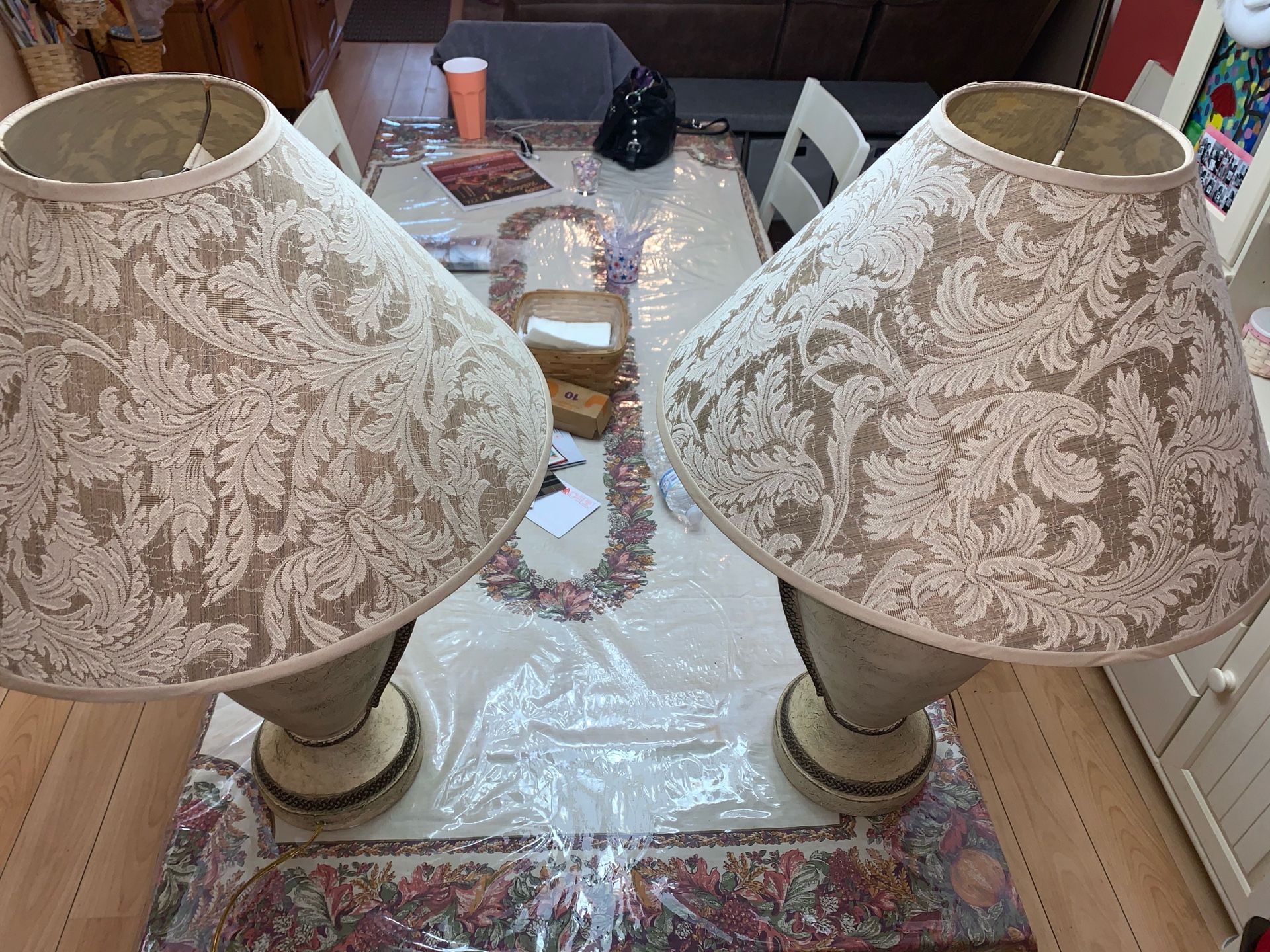 2 taupe lamps