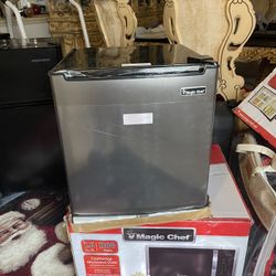 New  Small Refrigerator Price Firm 