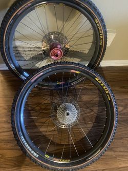 Mountain Bike Wheel and Tire 26x2.50