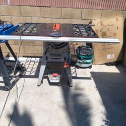 Make offer  im having trouble selling this mainly because wife's don't let there husbands take up space with tools..
