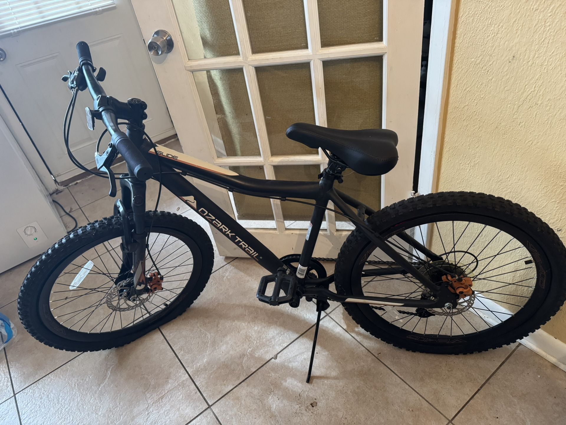 Ozark Trail Mountain Bike