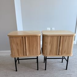 Pair(2) Solid Pine wood Nightstand
