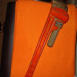 CRAFTSMAN 18" PIPE WRENCH,HEAVY DUTY