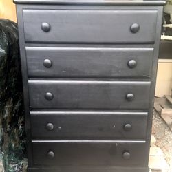 Gorgeous Black Solid Wood 5-Drawer Dresser! ❤️
