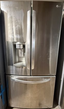 LG Refrigerator - Delivery Available!