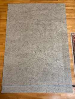 Like new thick rubber-felt pad for rugs 6x9