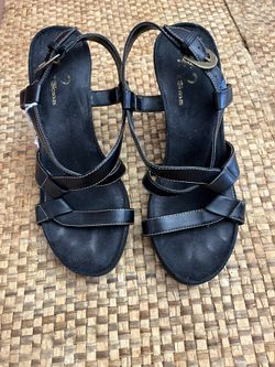 Black Straps  Wedge Heels - size 6