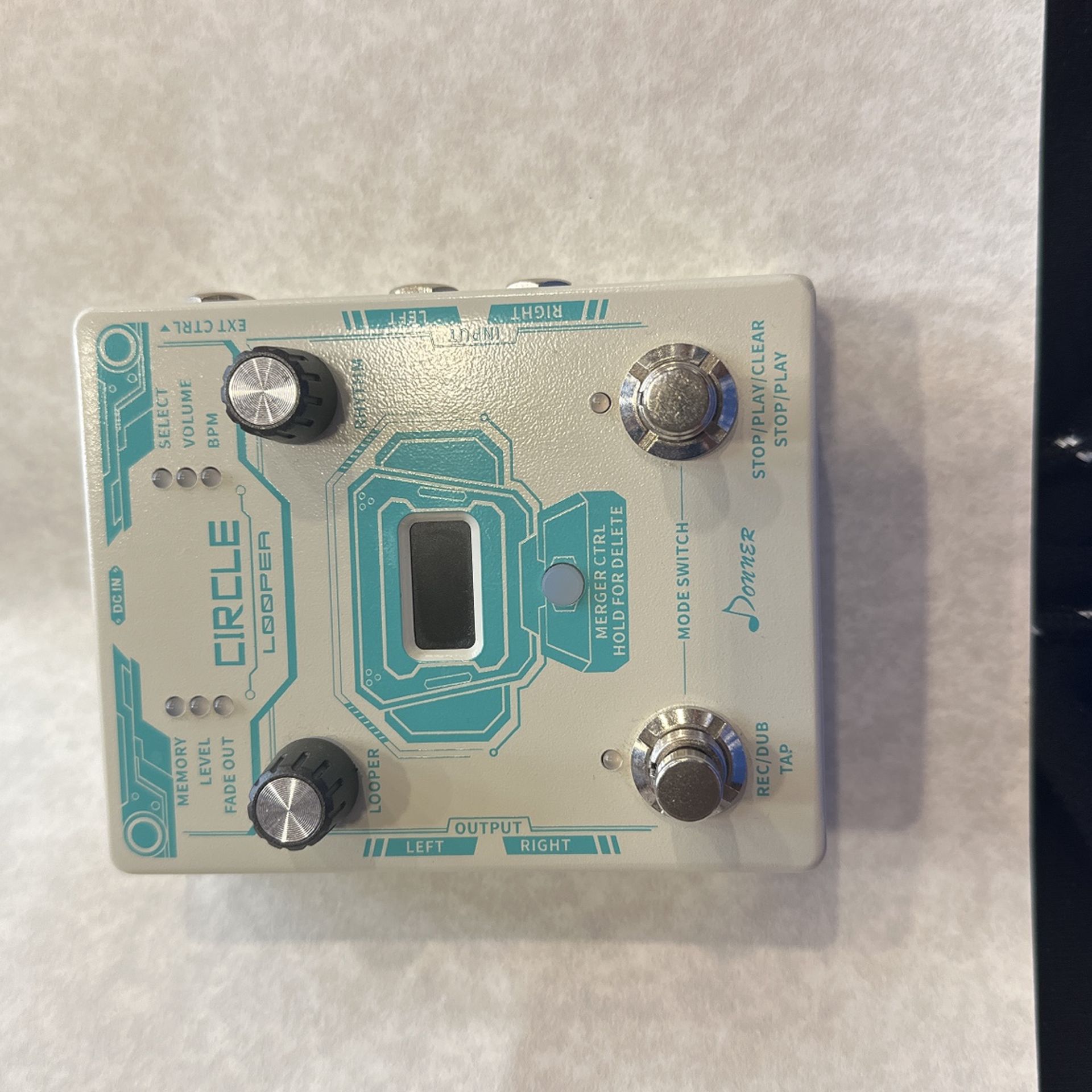 electric guitar Donner circle looper