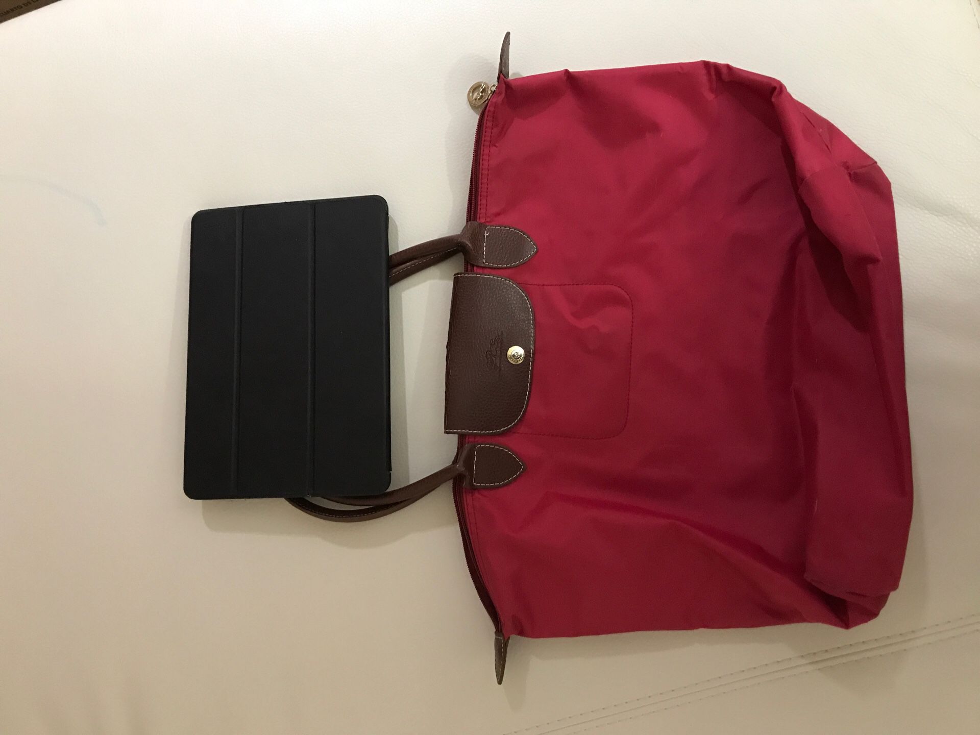 Longchamp [Used Condition] Used Bag, perfect for carrying books and iPads - No filter is used in pictures!!
