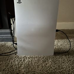 Ps5 and  controller and driving Sim