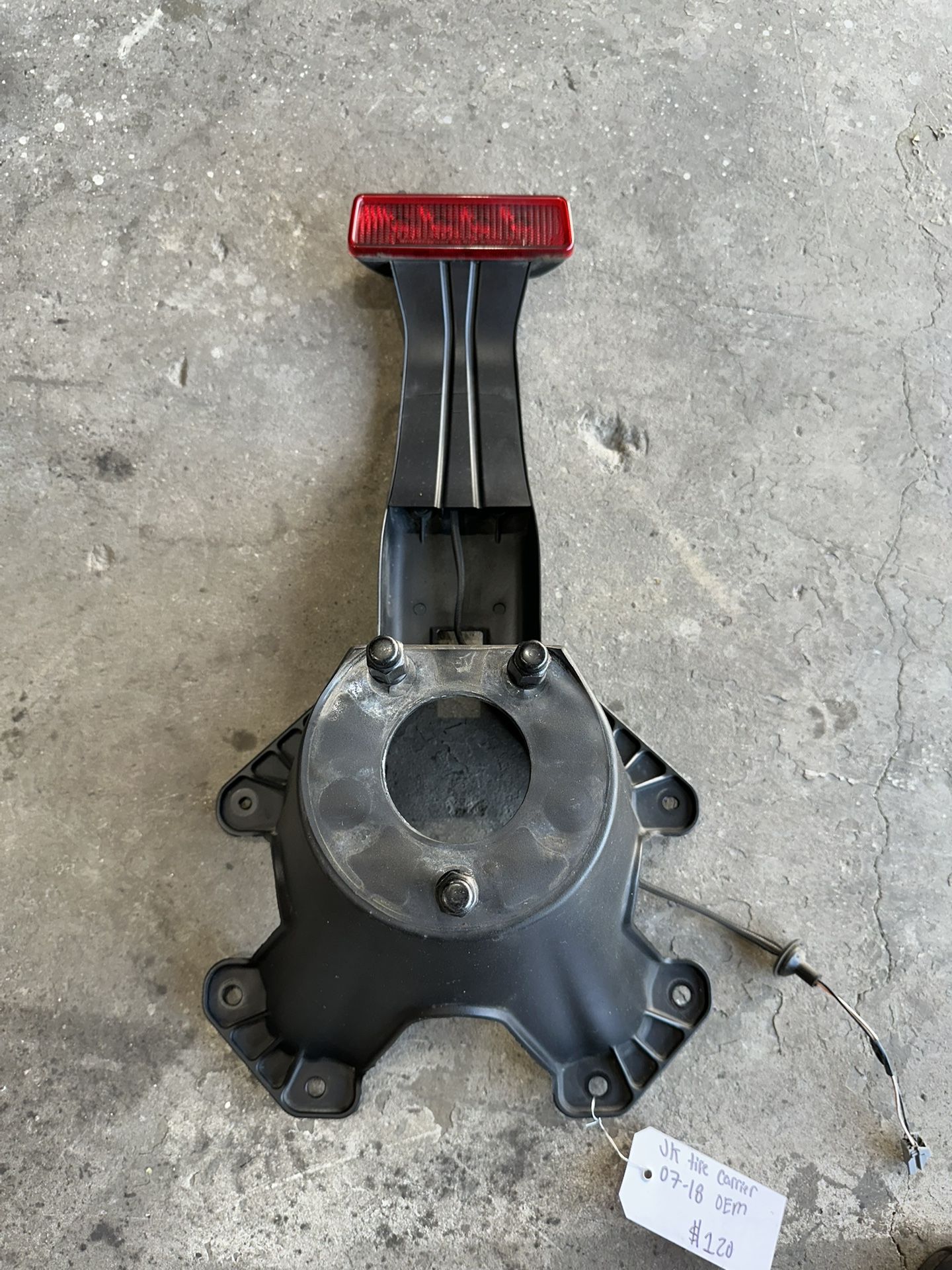 Jeep Wrangler Jk Oem Rear Tire Carrier 2007 Through 2018
