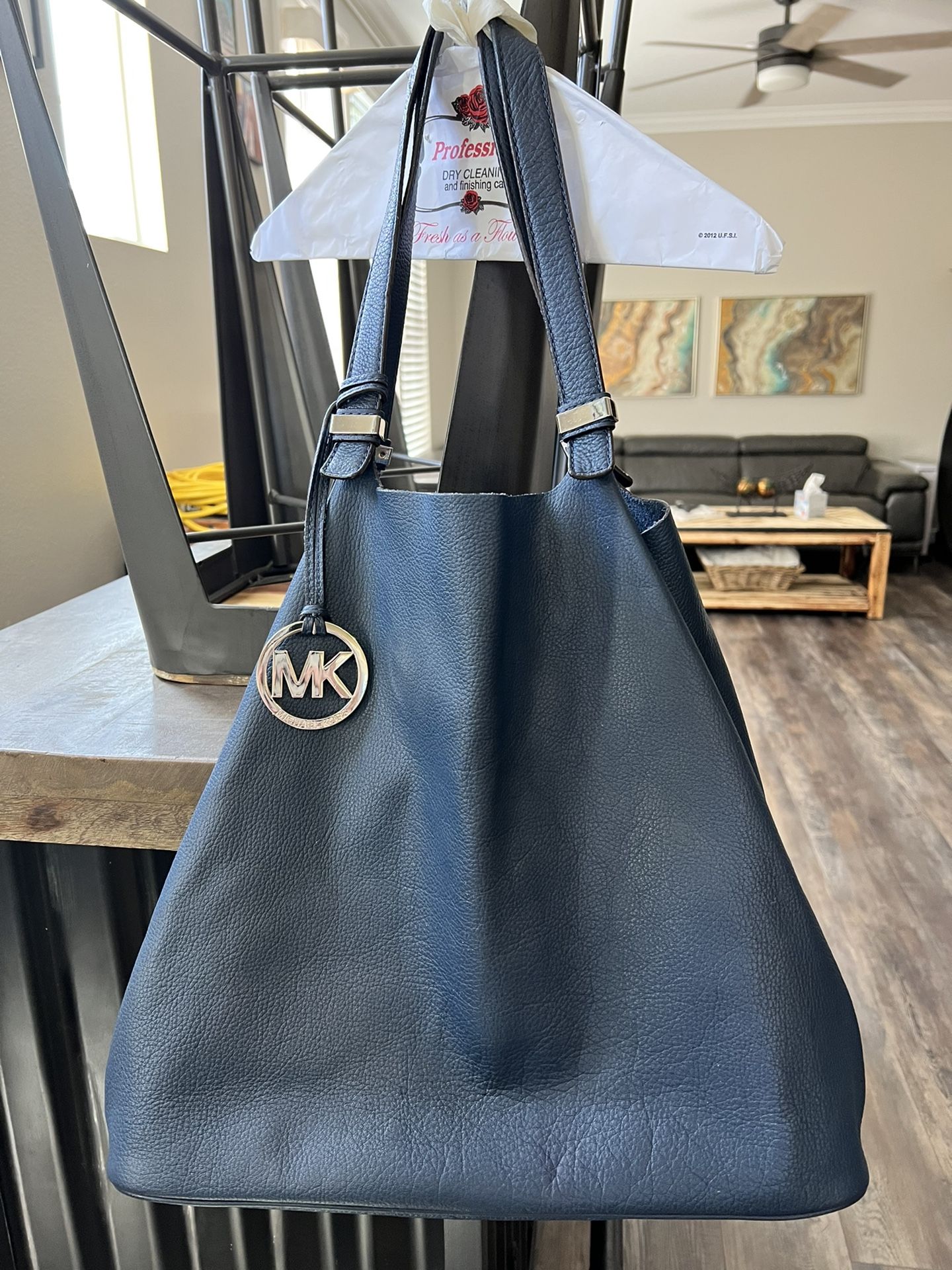 Mk Leather Bags 2012 Kors Handbags Michael Kors Wallet 30214