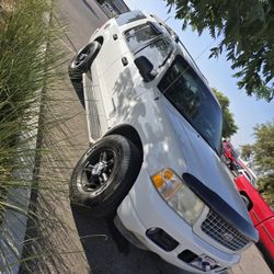 2005 Ford Explorer