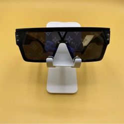 Black Avant-Garde Glasses