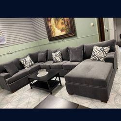 Large Grey 3 Piece Sectional ‼️take It Home With $39 Easy Approval ‼️