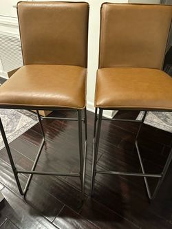 2 Bar Stools