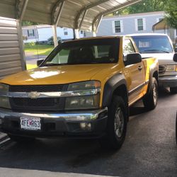 2007 Chevy Colorado LT  Yellow Pickup Truck