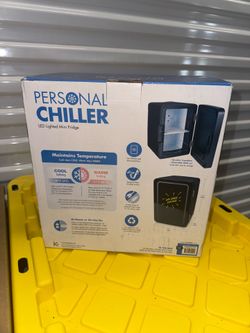 Personal mini fridge