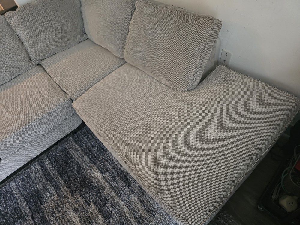 Sofa (Sectional)