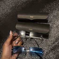 2 Pairs For Sells 550 Each 1000 For Both