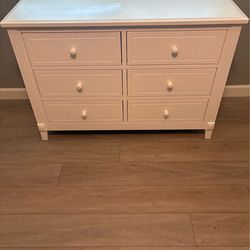 Sorrelle Berkeley white dresser